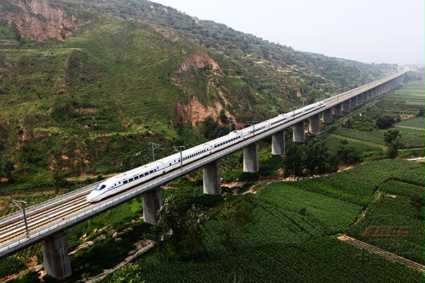 鄭西客專:我國(guó)首條濕陷性黃土地區(qū)修建的高速鐵路.jpg